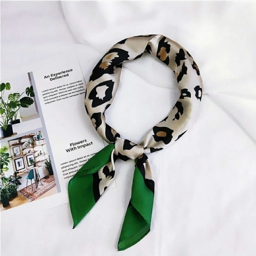 Unique silk scarf - Picture 3 of 5